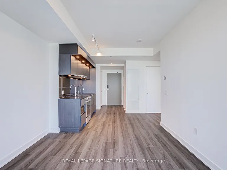 448 Burnhamthorpe Rd W #3807 — Photo 10