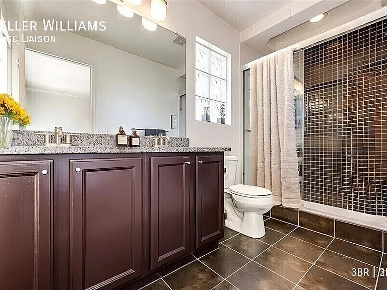 1237 Laurenwood Way — Photo 21