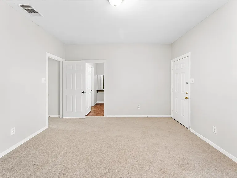 9610 Buffum St #B — Photo 17