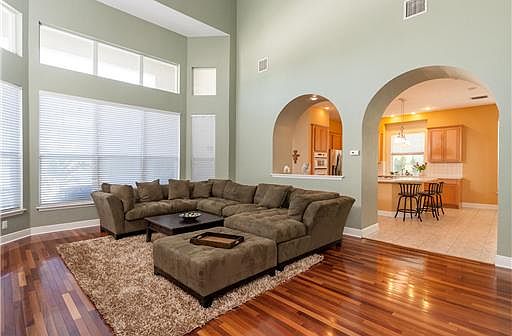 4th image of 8050 Cottonwood Ct