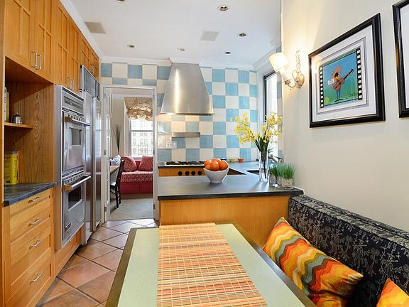 4th image of 470 W End Ave #9E