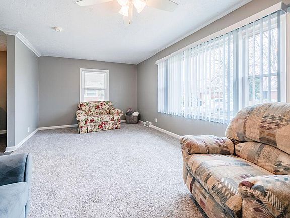3rd image of 8908 Novelle Dr