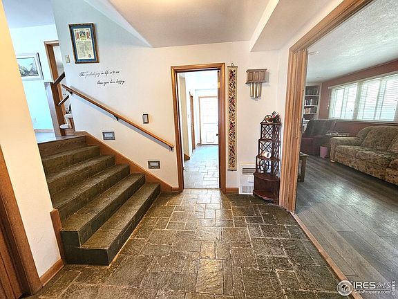 4th image of 609 Elwood St
