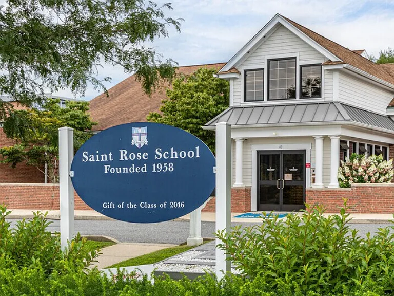 Catholic school pre k through eighth grade. Nearby Catholic high schools in neighbouring towns.