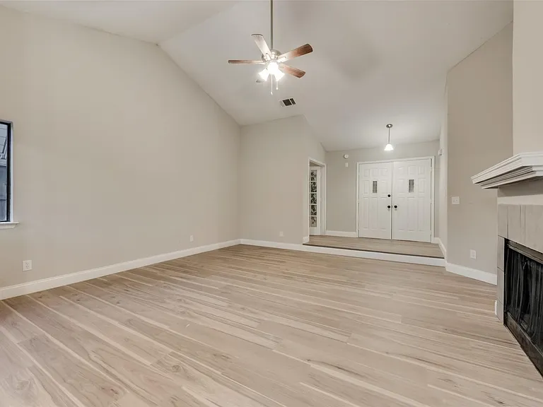 3301 Cliffview Dr — Photo 9