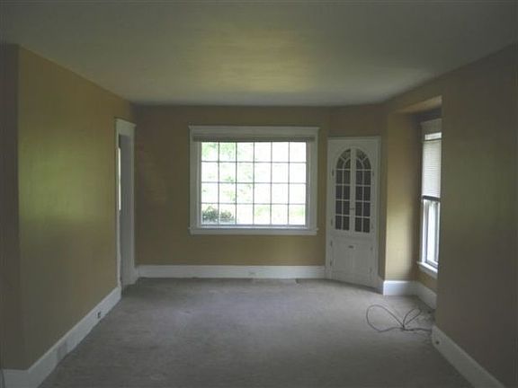 4th image of 3315 Blair Ave
