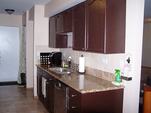 4th image of 1188 Greenwood Cir #1188