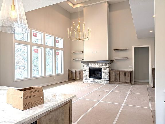 4th image of 17008 Hayes St