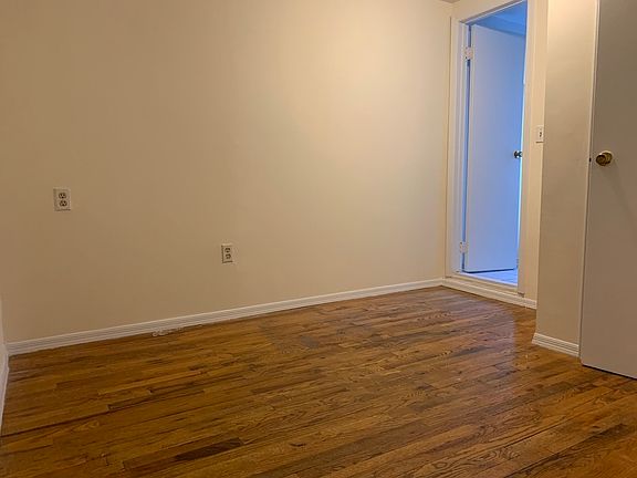 3rd image of 209 E 5th St APT 6R