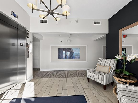 2nd image of 915 Bay Colony Drive S