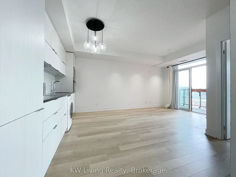318 Richmond St W #2504 — Photo 5
