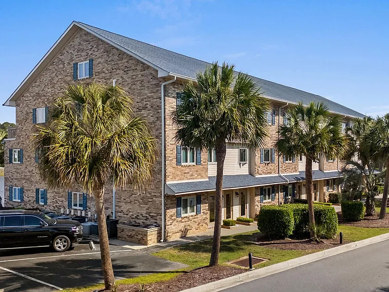 204 Double Eagle Dr #1-ID1381672P — Photo 33