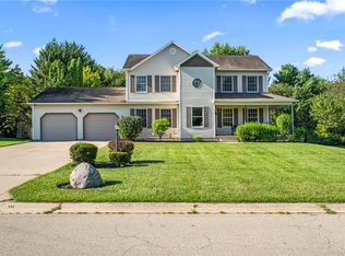 35 Sycamore Creek Dr, Springboro, OH 45066