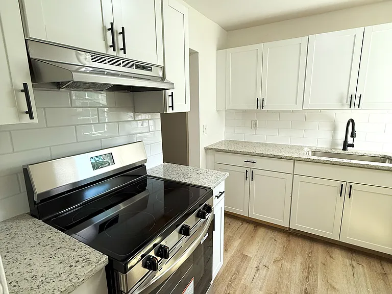 1413 Bonner Ave — Photo 4