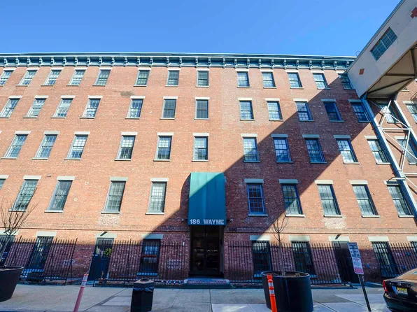 186 Wayne Street image 1 of 22