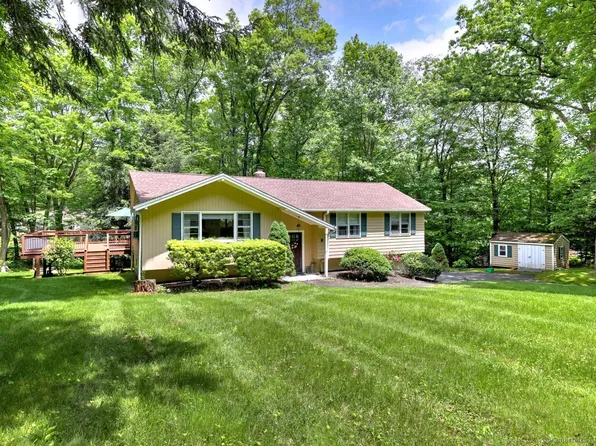 9 Honey Lane, Newtown, CT 06482