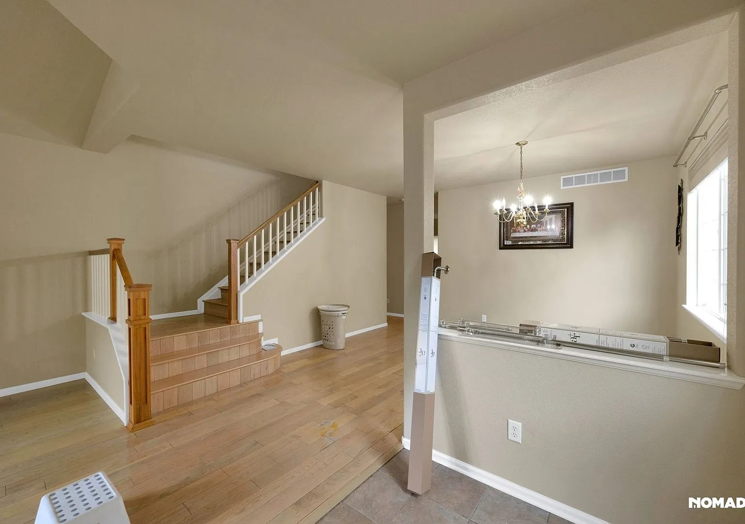 Spacious 4BR House in Aurora — Photo 4