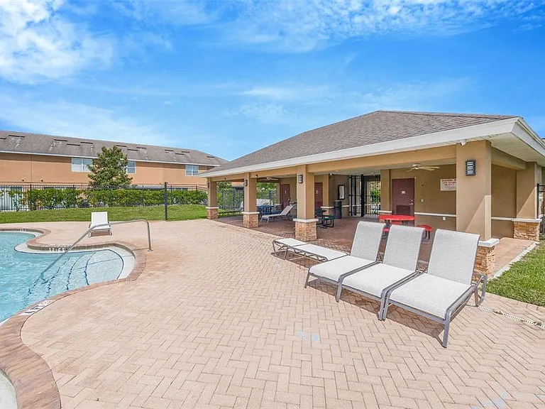 6705 Holly Heath Dr — Photo 56