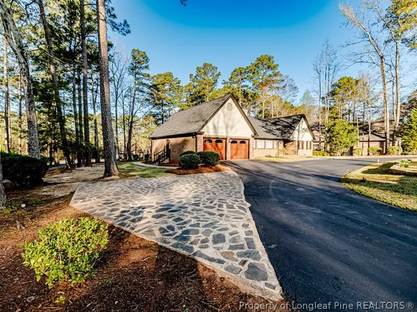 1905 Wedgewood Dr, Sanford, NC 27332