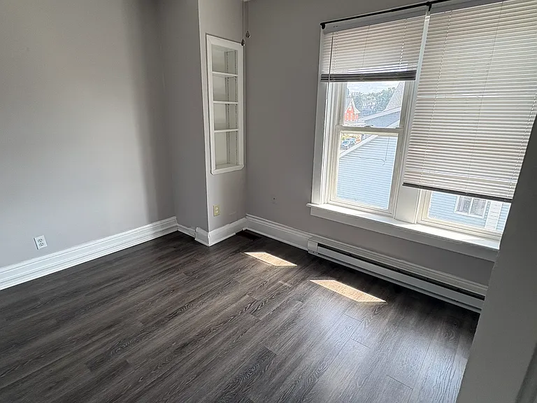 436 Market St #4 — Photo 1