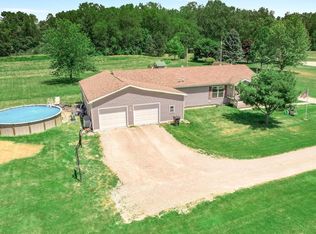 7740 N Syracuse Webster Rd, North Webster, IN 46555