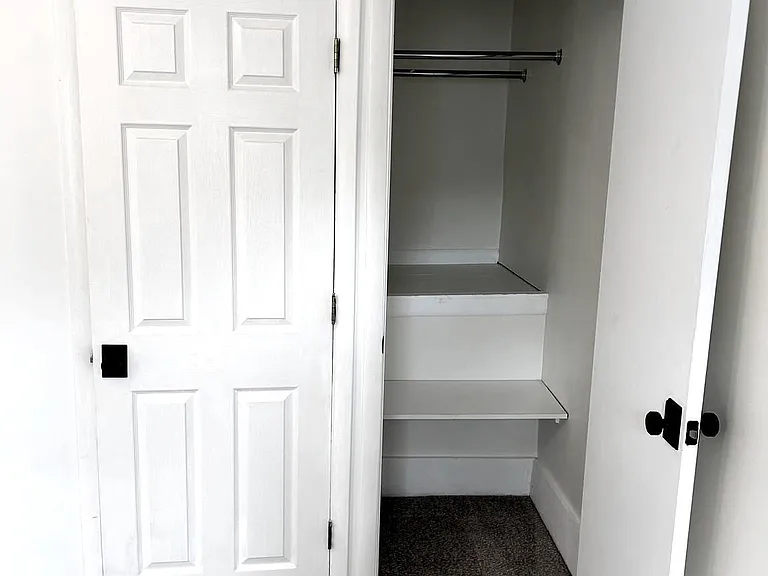 220 Sheas Ter — Photo 23