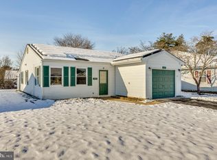 105 Huntington Dr, Southampton, NJ 08088