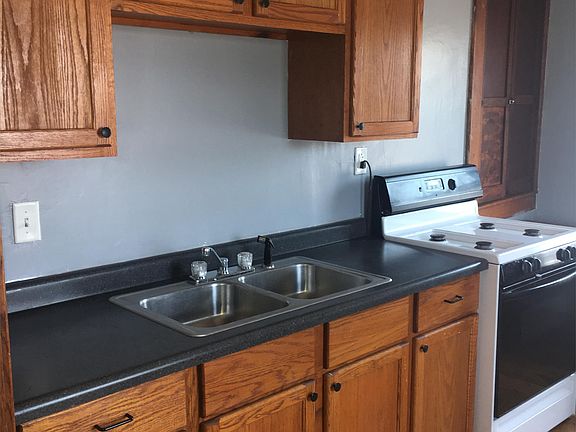 5th image of 130 N 27th St #4