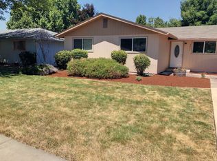 2435 Delta Waters Rd, Medford, OR 97504