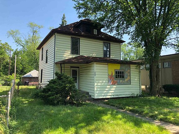 2nd image of 2205 Lincolnway W