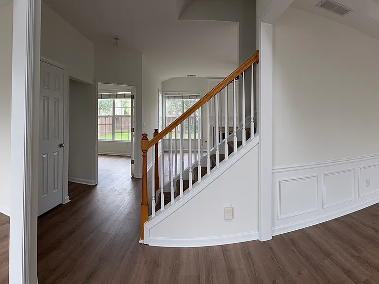 8330 Grenadier Trl — Photo 5