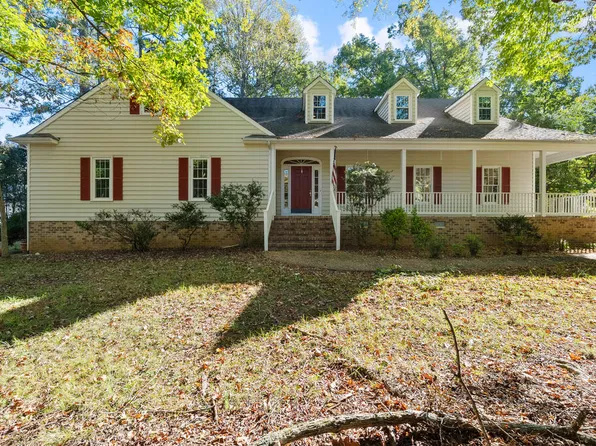 127 Ropp Rd, Farmville, VA 23901