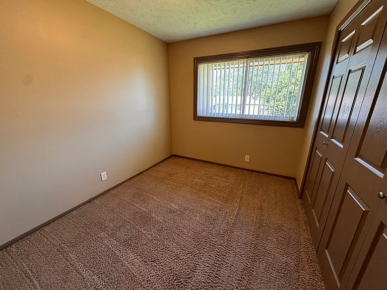 1825 Knox St #10 — Photo 14