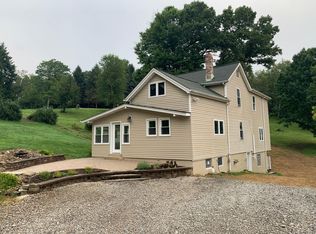 800 Alamae Lakes Rd, Washington, PA 15301