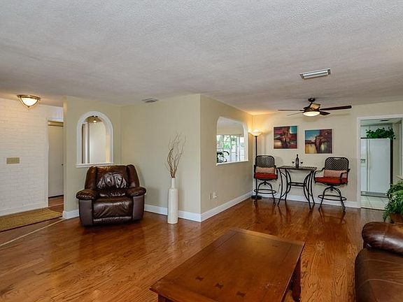 5th image of 150 Osprey Ln