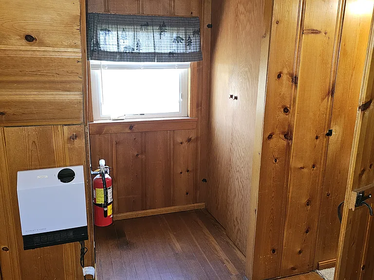 682 Cedar Ln — Photo 25
