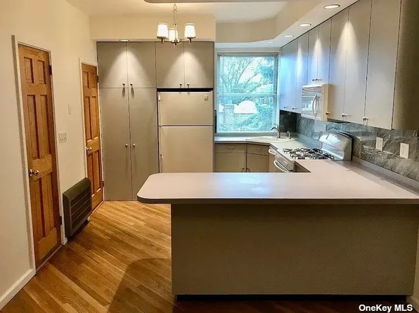 25-54 37th Street image 25 of 36