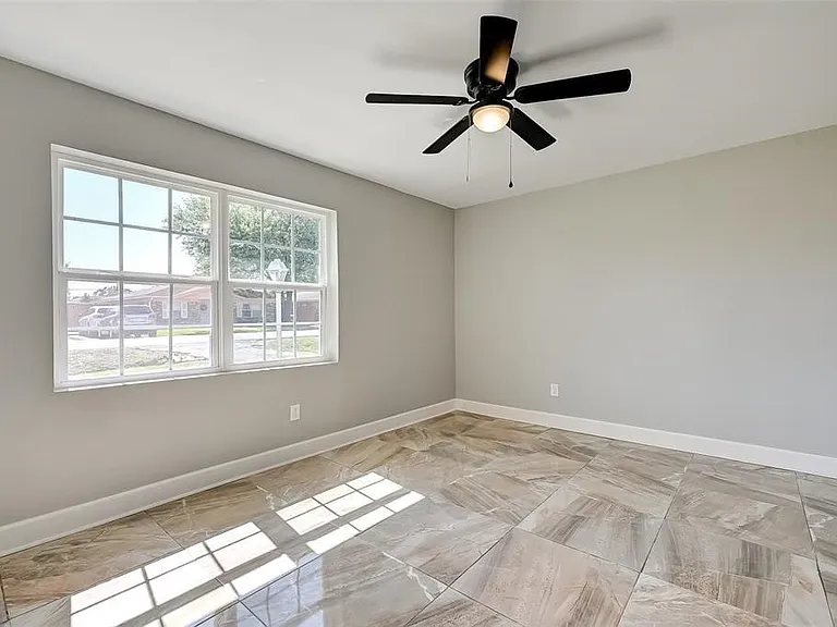8915 Klondike St — Photo 14