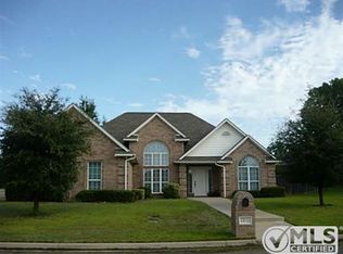 1106 Owl Dr, Decatur, TX 76234