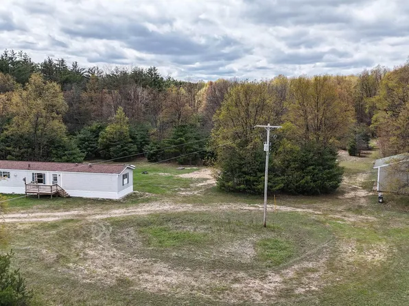 7274 S Forward Rd, Mc Bain, MI 49657