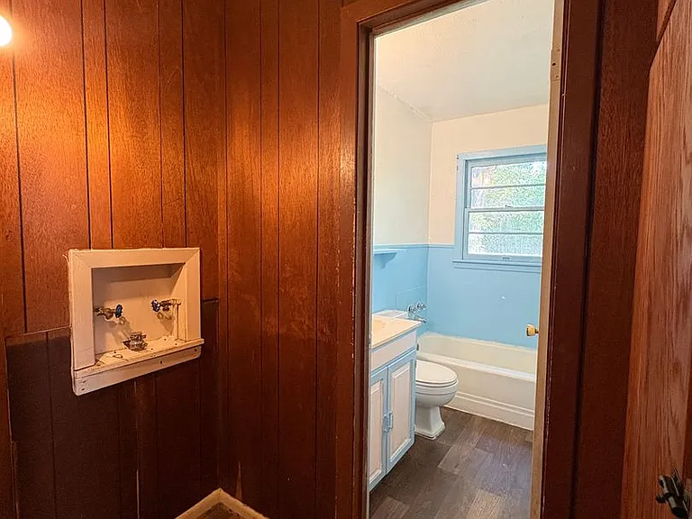 320 W 83rd St — Photo 11