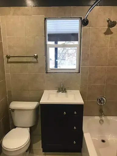 1085 Pierre Ave #2 photo 1