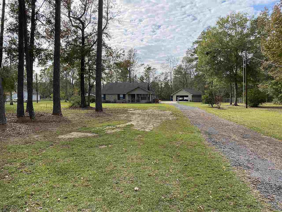 1st image of 5917 Woodridge Dr