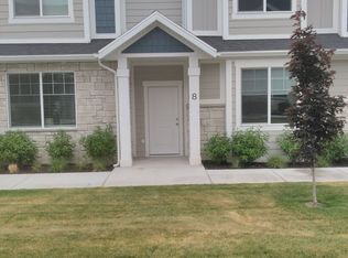 464 W 100 S #8, Providence, UT 84332