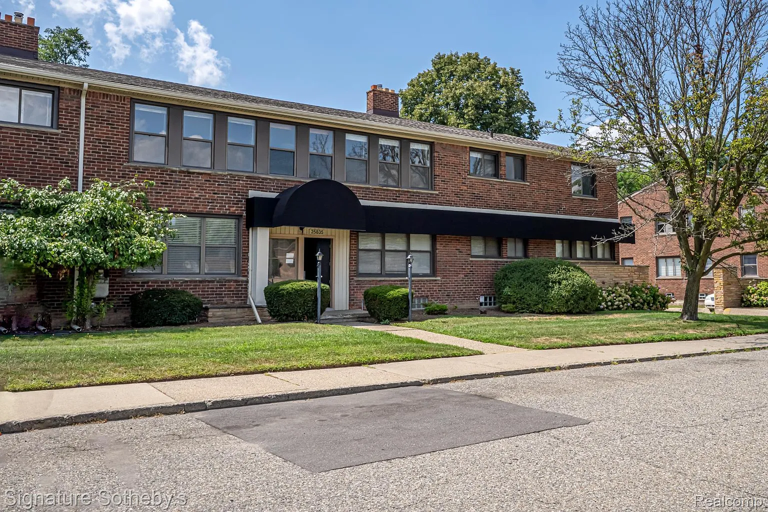 25835 Woodward Ave APT 101 photo 1