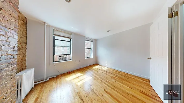 Rented by Bond New York | media 18