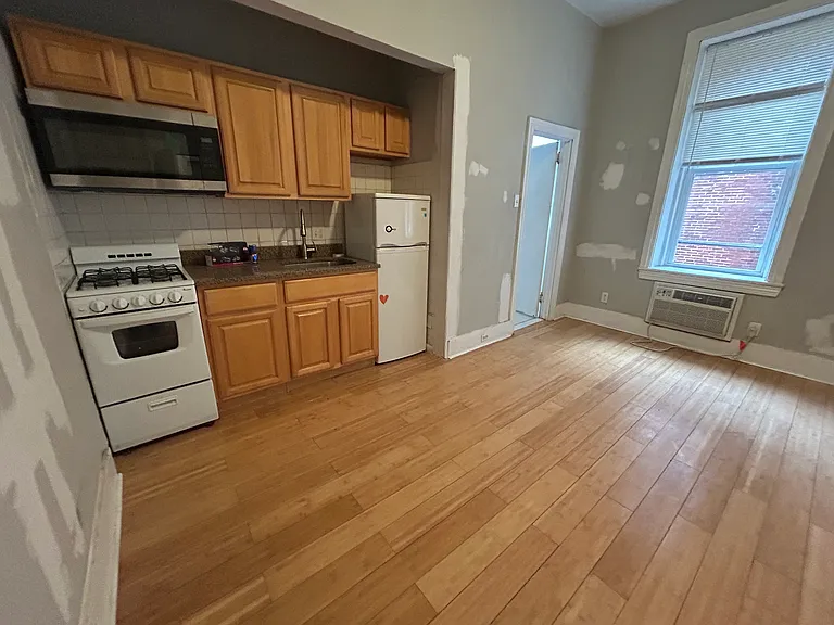 3431 Spring Garden St #B2 — Photo 2