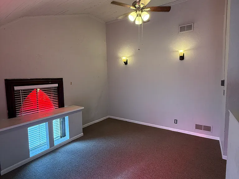 329 Reno St — Photo 26