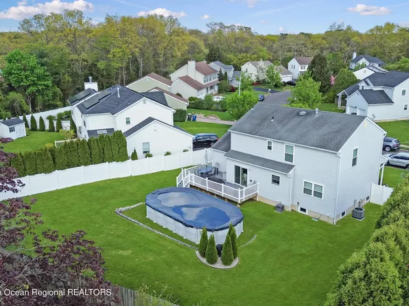45 Davids Lane, Howell, NJ 07731