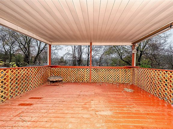 5th image of 609 Regency Dr